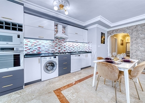 Spacious apartment in Mahmutlar area with sea and mountain views