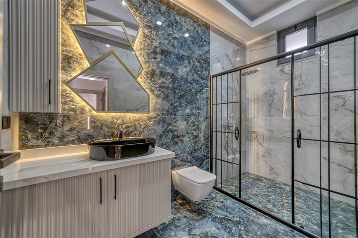 Luxury 4+1 villa with stunning views of the whole of Alanya