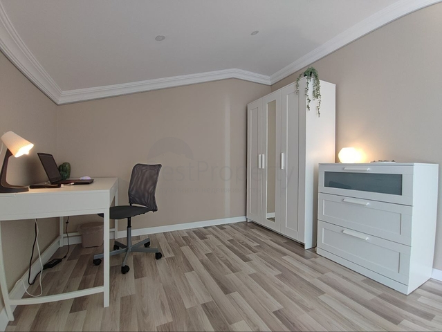 Spacious 4+1 penthouse 250 m from the sea