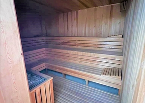 Spacious 4+1 penthouse 250 m from the sea