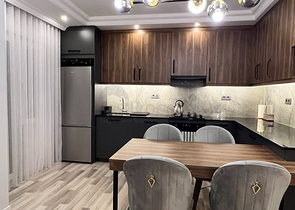 Spacious 4+1 penthouse 250 m from the sea