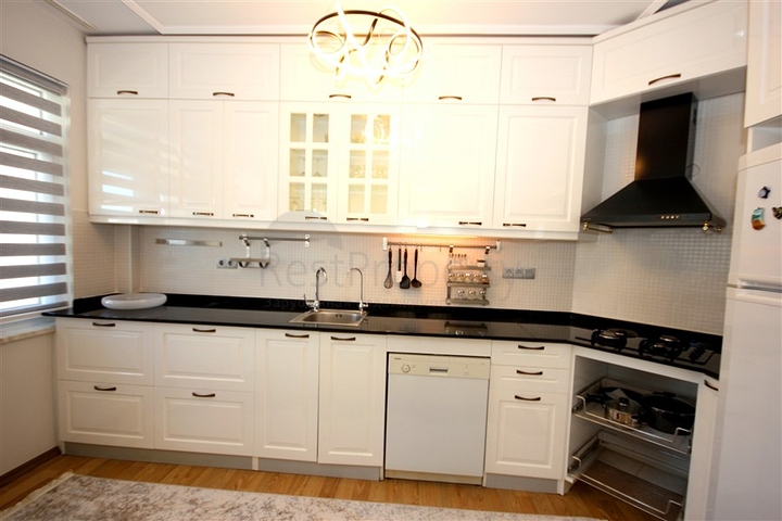 2+1 apartment in Mahmutlar district