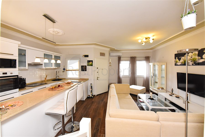 2+1 townhouse 600 m from the sea in Kargicak area 2+1 townhouse 600 m from the sea in Kargicak area