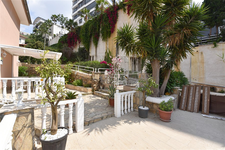 2+1 townhouse 600 m from the sea in Kargicak area 2+1 townhouse 600 m from the sea in Kargicak area