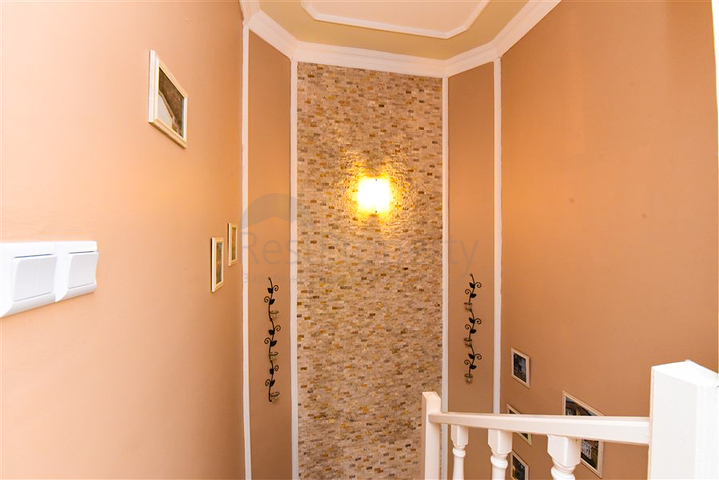 2+1 townhouse 600 m from the sea in Kargicak area 2+1 townhouse 600 m from the sea in Kargicak area