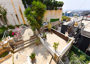 2+1 townhouse 600 m from the sea in Kargicak area 2+1 townhouse 600 m from the sea in Kargicak area