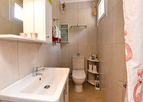 2+1 townhouse 600 m from the sea in Kargicak area 2+1 townhouse 600 m from the sea in Kargicak area