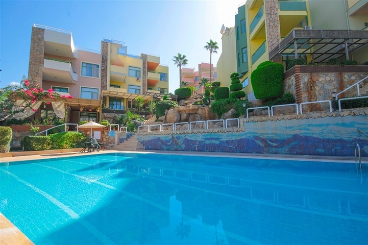 Spacious villa for a large family, within walking distance from the sea