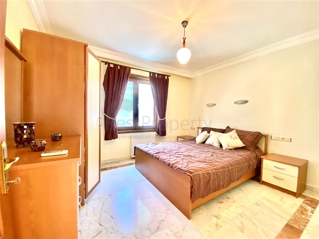 Spacious villa for a large family, within walking distance from the sea