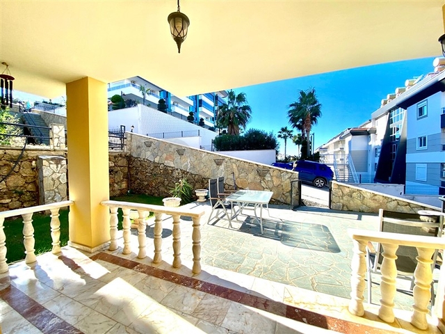 Spacious villa for a large family, within walking distance from the sea