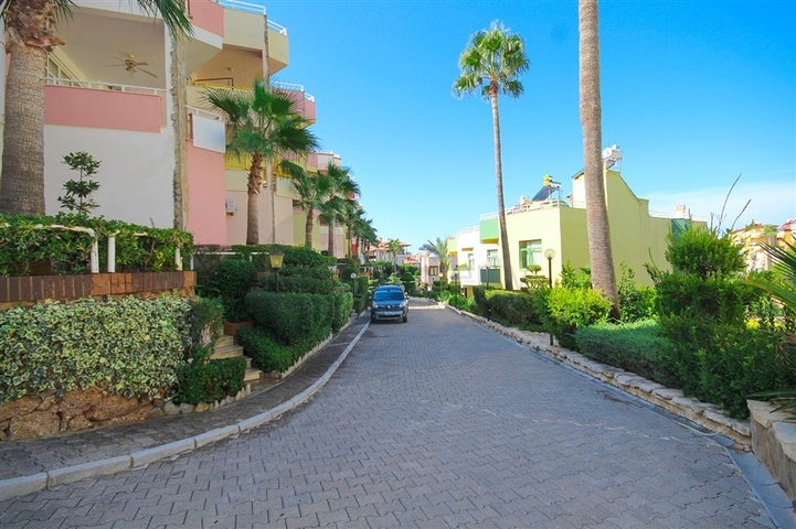 Spacious villa for a large family, within walking distance from the sea