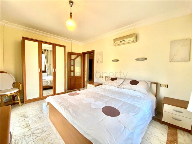 Spacious villa for a large family, within walking distance from the sea