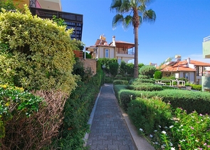 Spacious villa for a large family, within walking distance from the sea