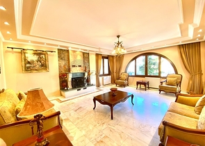 Spacious villa for a large family, within walking distance from the sea