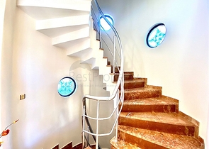 Spacious villa for a large family, within walking distance from the sea