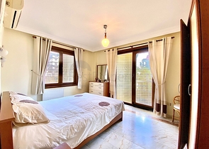 Spacious villa for a large family, within walking distance from the sea