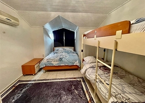 Spacious 4+1 penthouse from the owner, 300 meters from the sea in the Oba area