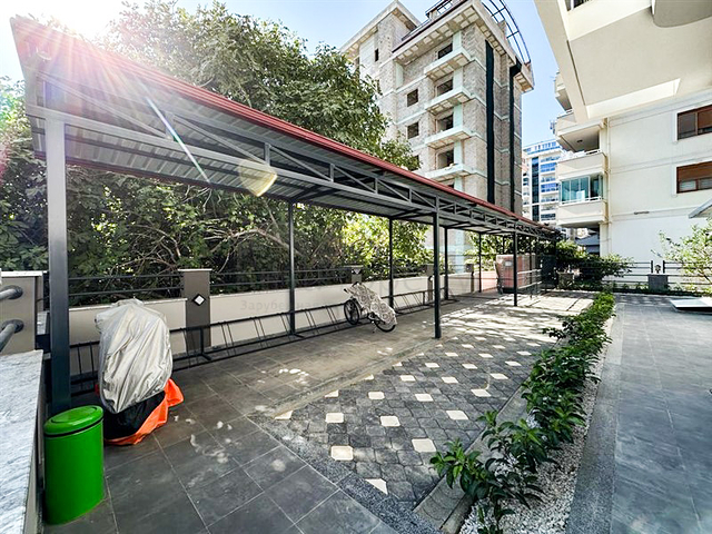 2+1 apartment in Mahmutlar district, 400 m from the sea 