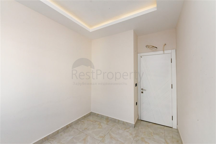 2+1 apartment in Mahmutlar district, 400 m from the sea 