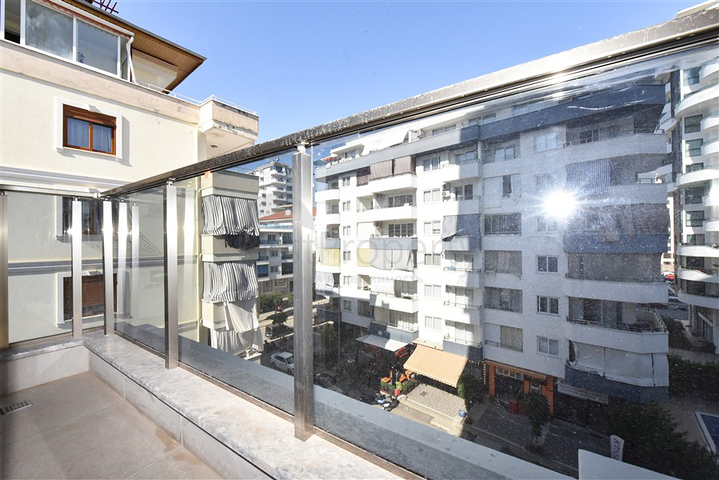 2+1 apartment in Mahmutlar district, 400 m from the sea 