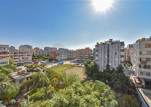 2+1 apartment in Mahmutlar district, 400 m from the sea 