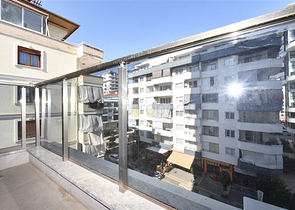 2+1 apartment in Mahmutlar district, 400 m from the sea 