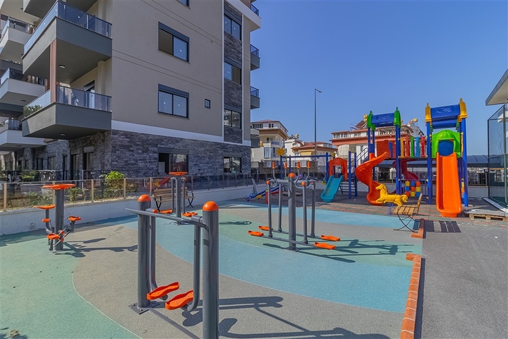 A 2+1 apartment in a large-scale complex in Oba district