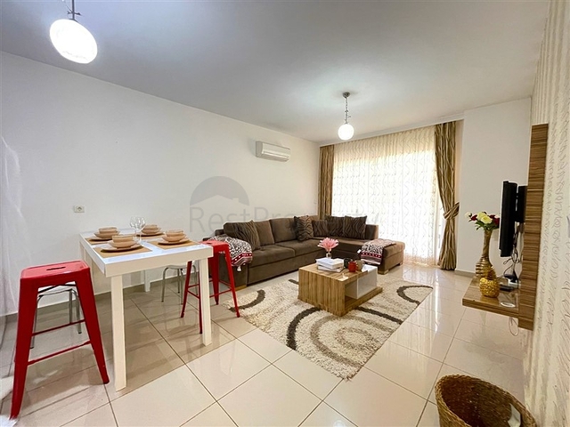 Spacious 1+1 apartment in a complex with all the infrastructure by the sea in Mahmutlar