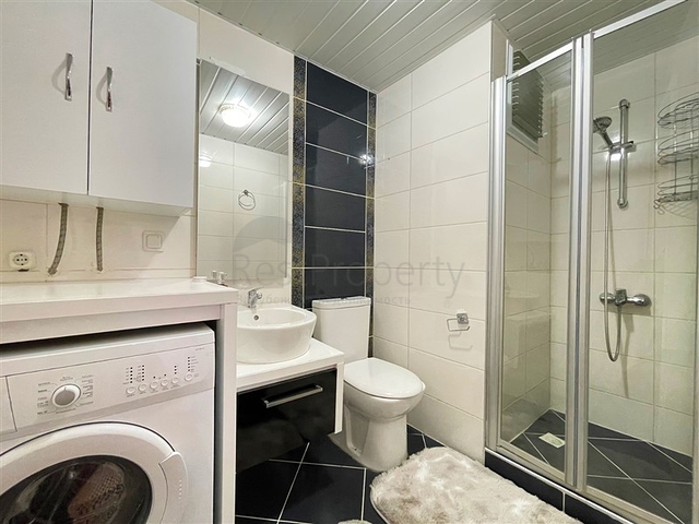 Spacious 1+1 apartment in a complex with all the infrastructure by the sea in Mahmutlar