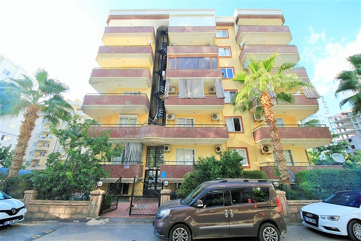 Spacious 2+1 apartment 300 meters from the sea