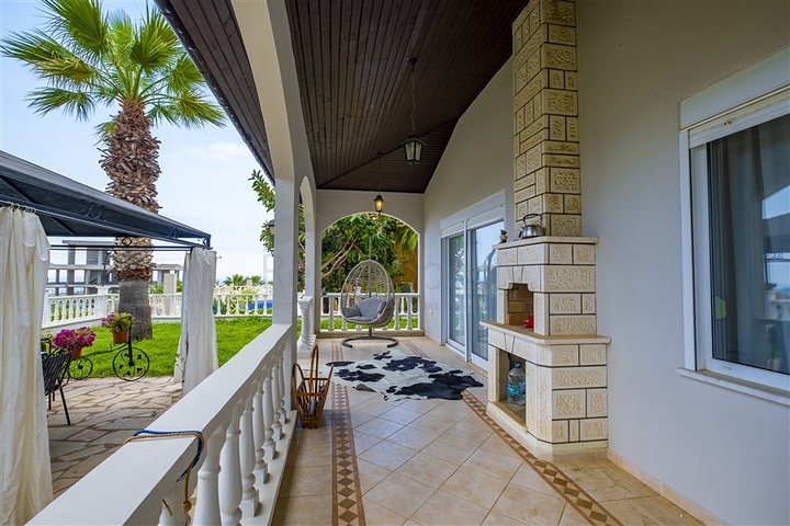 Villa with stunning views in Kargicak area Villa with stunning views in Kargicak area