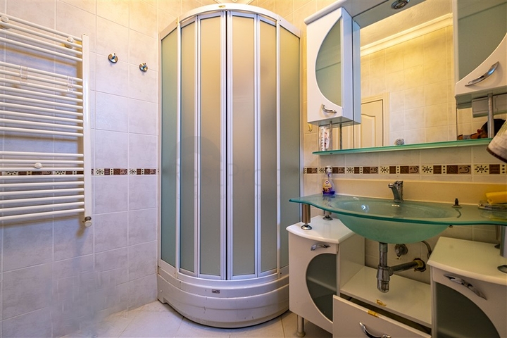 Villa with stunning views in Kargicak area Villa with stunning views in Kargicak area