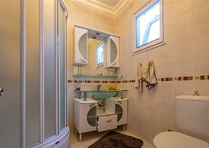 Villa with stunning views in Kargicak area Villa with stunning views in Kargicak area