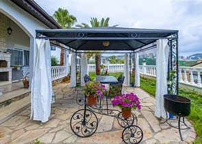 Villa with stunning views in Kargicak area Villa with stunning views in Kargicak area