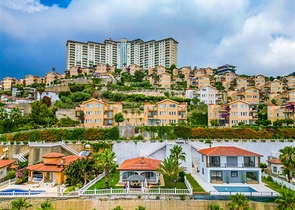 Villa with stunning views in Kargicak area Villa with stunning views in Kargicak area