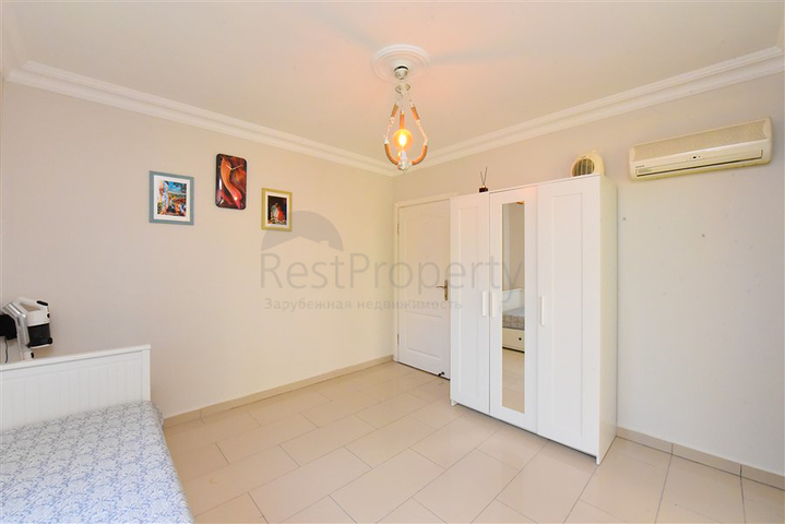 2+1 apartment on the first coastline in Demirtas district