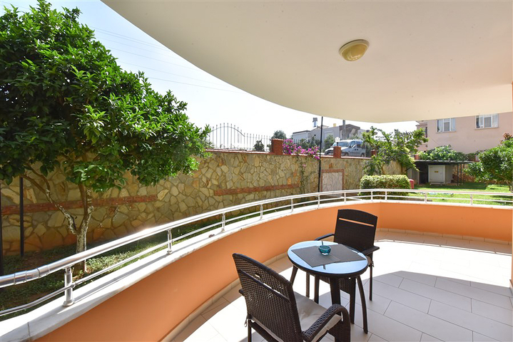 2+1 apartment on the first coastline in Demirtas district