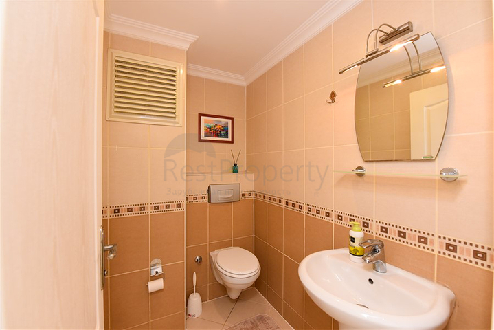 2+1 apartment on the first coastline in Demirtas district