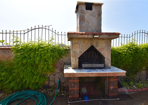 2+1 apartment on the first coastline in Demirtas district