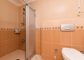 2+1 apartment on the first coastline in Demirtas district