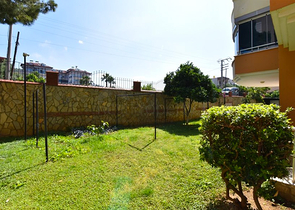 2+1 apartment on the first coastline in Demirtas district