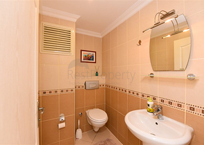 2+1 apartment on the first coastline in Demirtas district