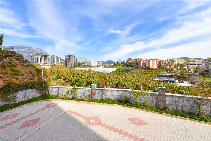 1+1 apartment with furniture and appliances, in the Mahmutlar area