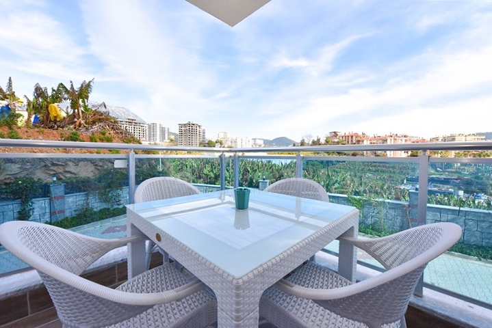 1+1 apartment with furniture and appliances, in the Mahmutlar area