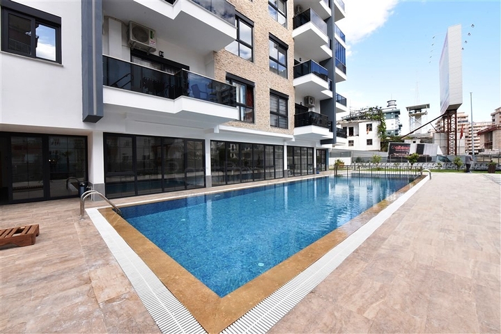 2+1 penthouse in the very center of Mahmutlar