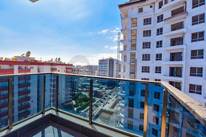 2+1 penthouse in the very center of Mahmutlar