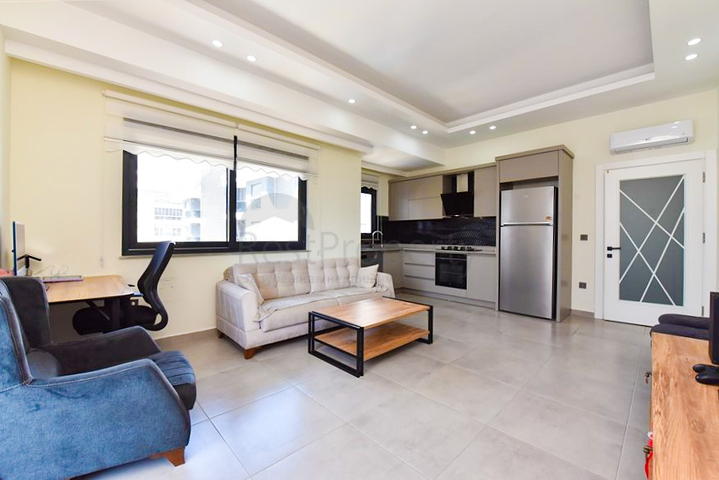 2+1 penthouse in the very center of Mahmutlar