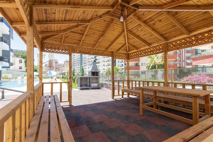 2+1 penthouse in the very center of Mahmutlar