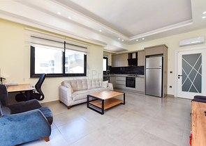 2+1 penthouse in the very center of Mahmutlar