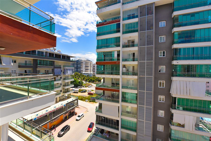 Furnished 2+1 apartment in Mahmutlar district